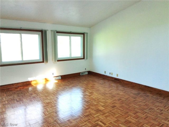 4120 Burkey Road, Austintown, OH 44515