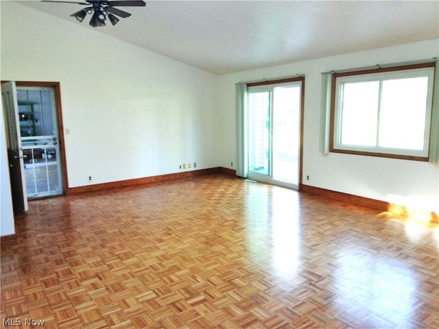 4120 Burkey Road, Austintown, OH 44515