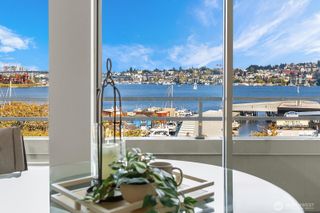 2400 8th Avenue N #2, Seattle, WA 98109