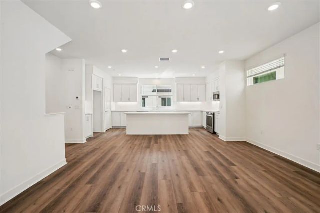 1687 Coral Sea Lane, San Pedro, CA 90731