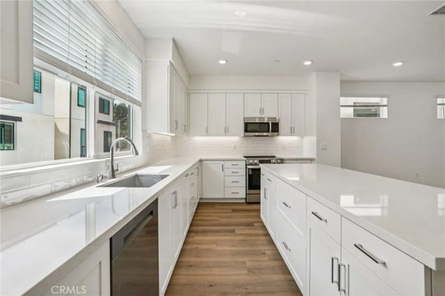 1687 Coral Sea Lane, San Pedro, CA 90731