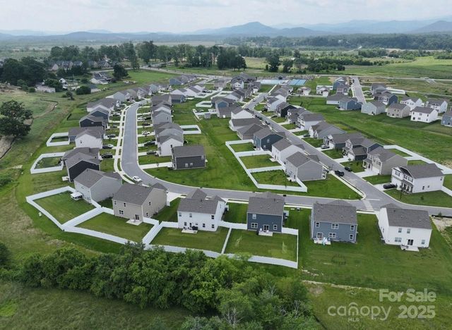 366 Lagoon Road, Fletcher, NC 28732