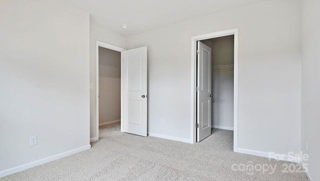 366 Lagoon Road, Fletcher, NC 28732