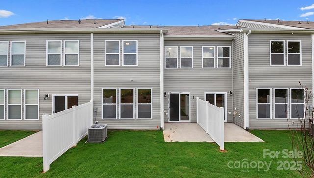 366 Lagoon Road, Fletcher, NC 28732