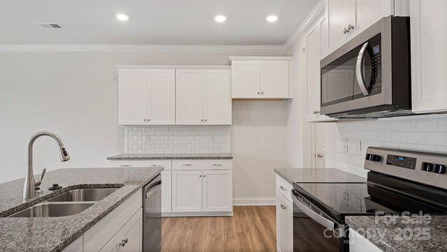 366 Lagoon Road, Fletcher, NC 28732