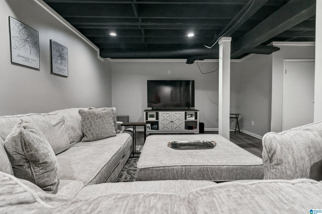 233 CALIENTE DRIVE, Hoover, AL 35226