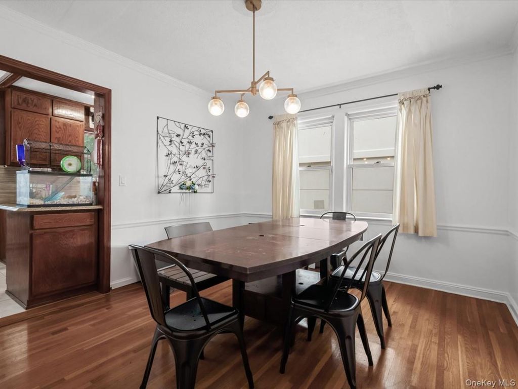 6507 181st Street, Fresh Meadows, NY 11365 — photo 4