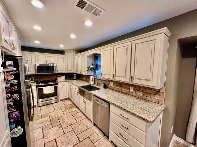 7812 Woodharbor Drive, Fort Worth, TX 76179