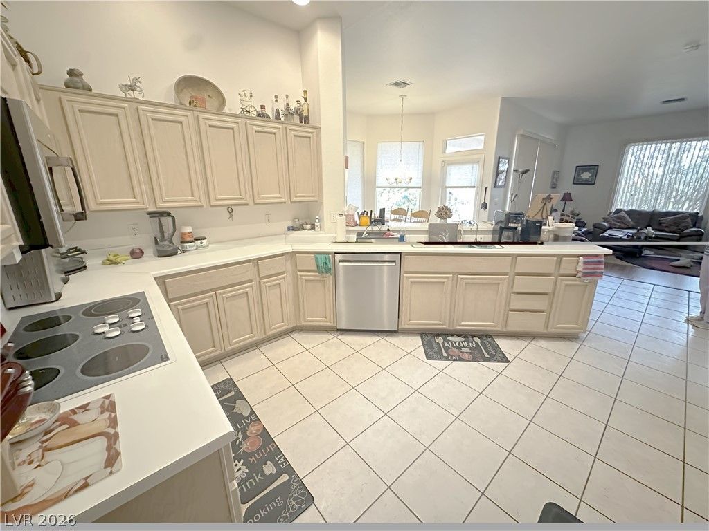 2936 Hawksdale Drive, Las Vegas, NV 89134 — photo 4