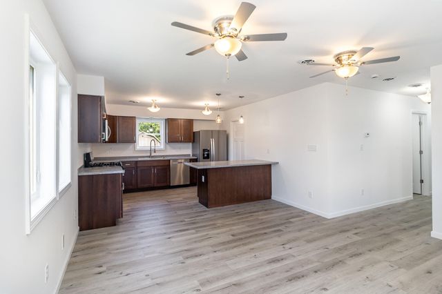 44 Vick Tree Lane, Hebron, IN 46341