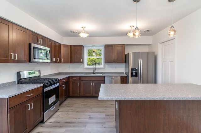 44 Vick Tree Lane, Hebron, IN 46341