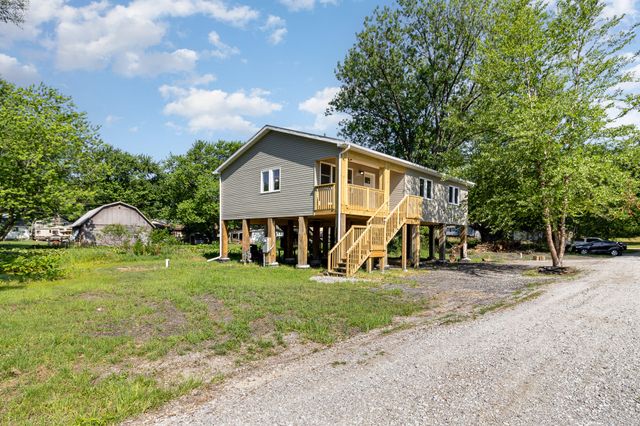 44 Vick Tree Lane, Hebron, IN 46341