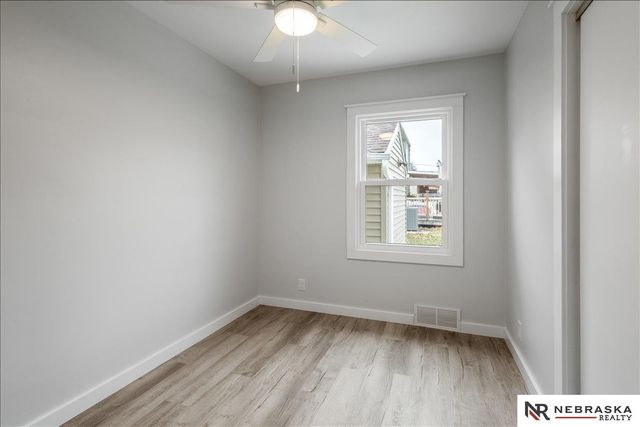 821 N 77th Street, Omaha, NE 68114