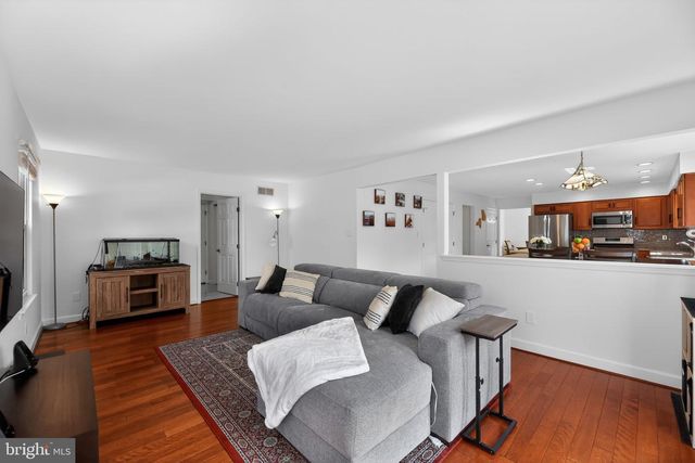 2203 DERBY DR, Cinnaminson, NJ 08077