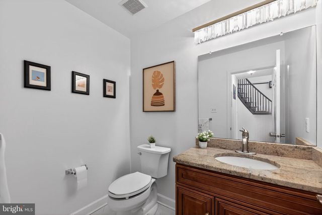 2203 DERBY DR, Cinnaminson, NJ 08077