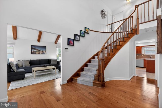 2203 DERBY DR, Cinnaminson, NJ 08077