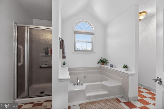 2203 DERBY DR, Cinnaminson, NJ 08077
