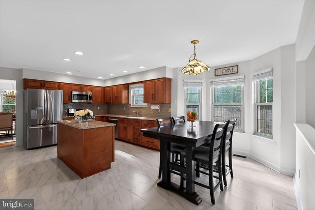 2203 DERBY DR, Cinnaminson, NJ 08077