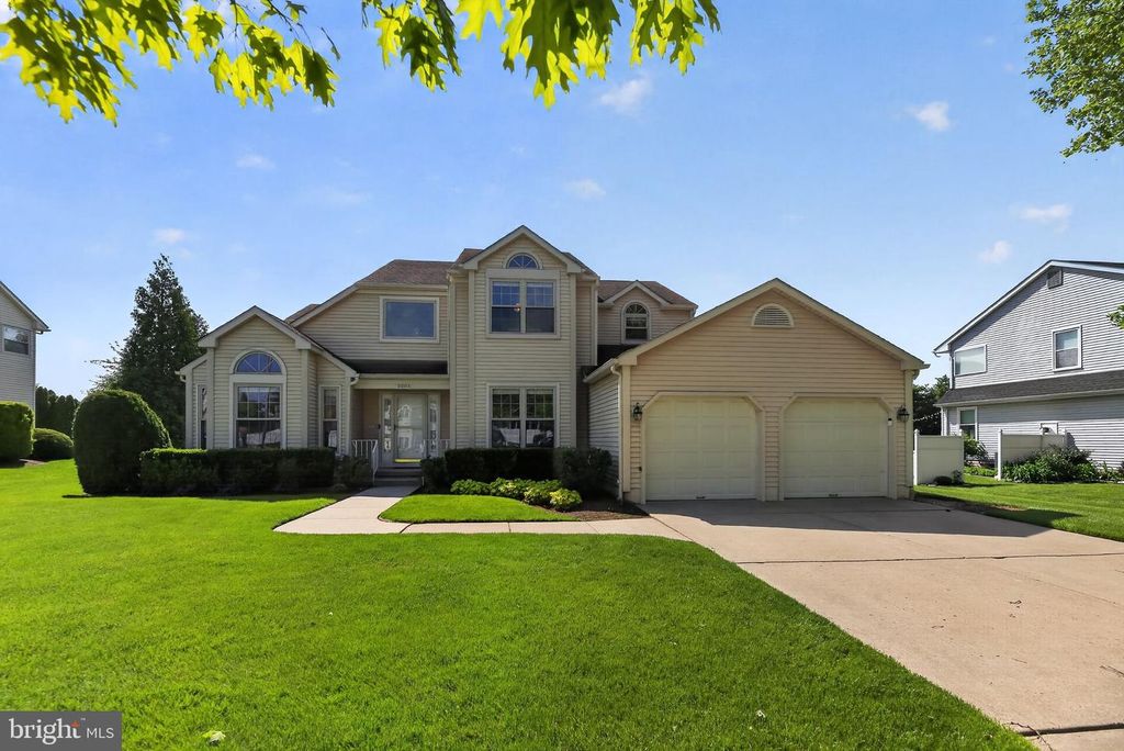 2203 DERBY DR, Cinnaminson, NJ 08077