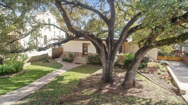 1511 Chelsea LN, Austin, TX 78704