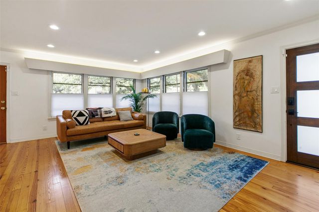 1511 Chelsea LN, Austin, TX 78704