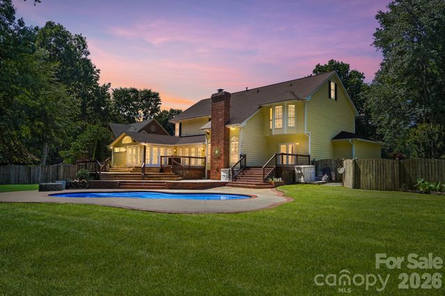 12816 Hidden Hills Lane, Mint Hill, NC 28227