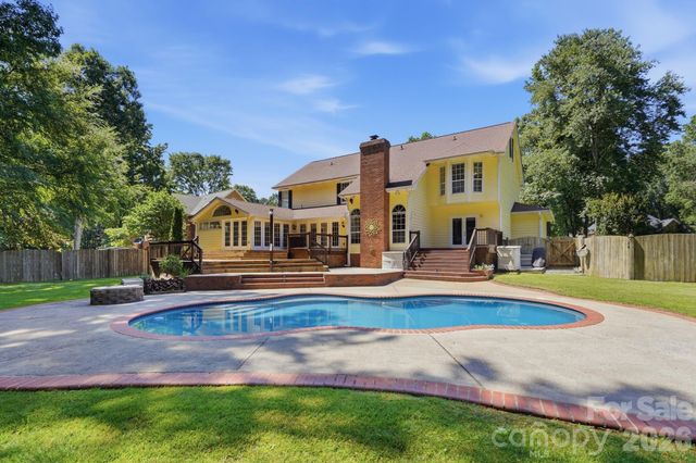 12816 Hidden Hills Lane, Mint Hill, NC 28227