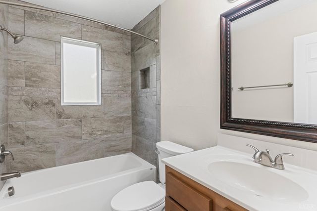 207 Merrywood Drive, Forest, VA 24551