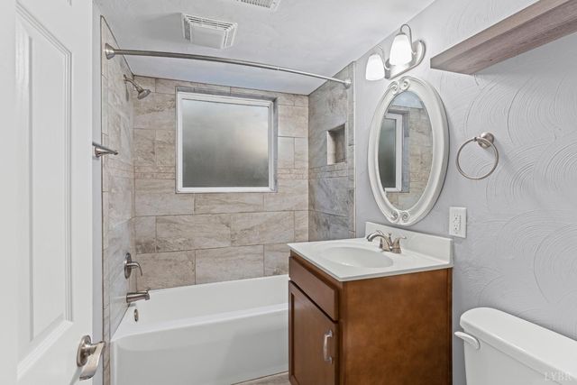 207 Merrywood Drive, Forest, VA 24551