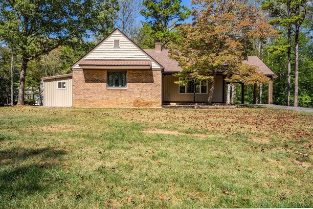 207 Merrywood Drive, Forest, VA 24551