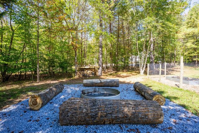 207 Merrywood Drive, Forest, VA 24551