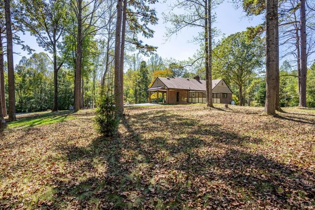 207 Merrywood Drive, Forest, VA 24551