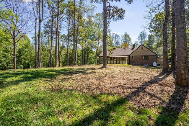 207 Merrywood Drive, Forest, VA 24551