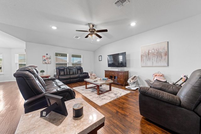 105 Ken DR, Killeen, TX 76542