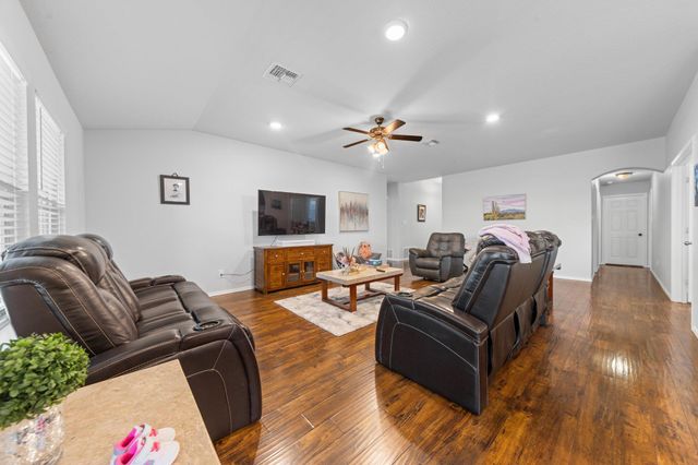 105 Ken DR, Killeen, TX 76542