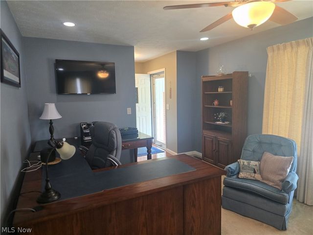 206 E 5th Street, Williamstown, WV 26187