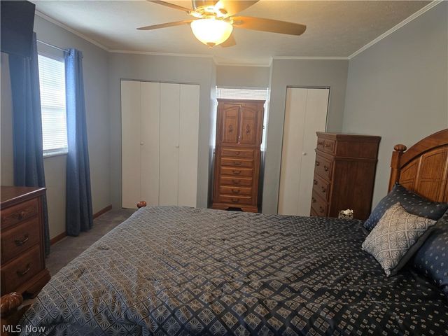 206 E 5th Street, Williamstown, WV 26187