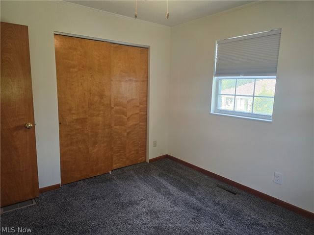 206 E 5th Street, Williamstown, WV 26187