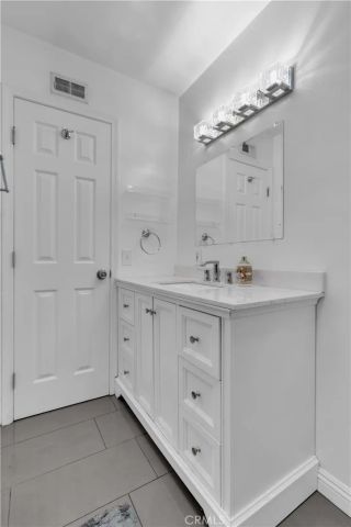 1324 E Turmont, Carson, CA 90746