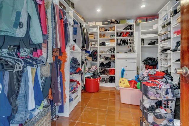 1324 E Turmont, Carson, CA 90746