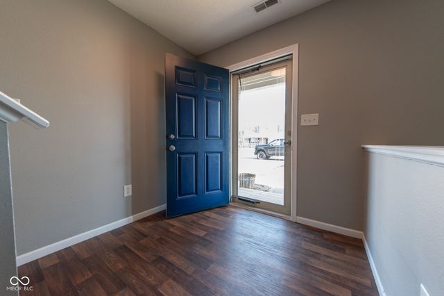 3244 Rolling Hill Drive, Columbus, IN 47201