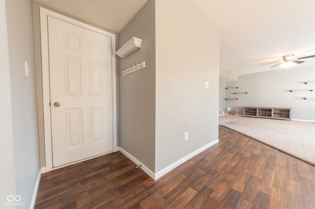 3244 Rolling Hill Drive, Columbus, IN 47201