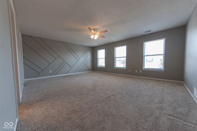 3244 Rolling Hill Drive, Columbus, IN 47201