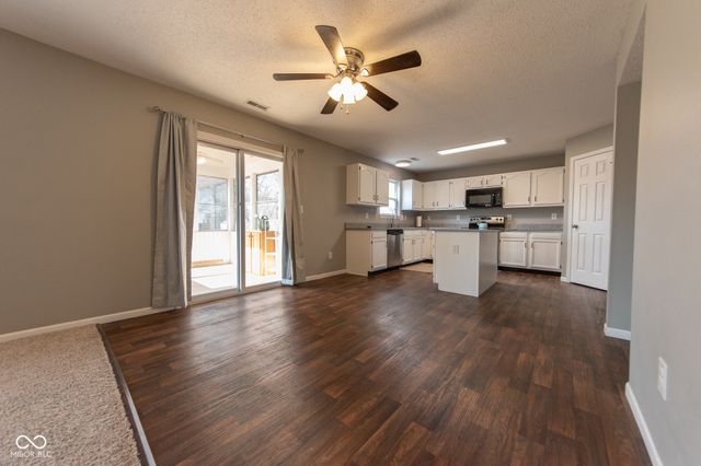 3244 Rolling Hill Drive, Columbus, IN 47201