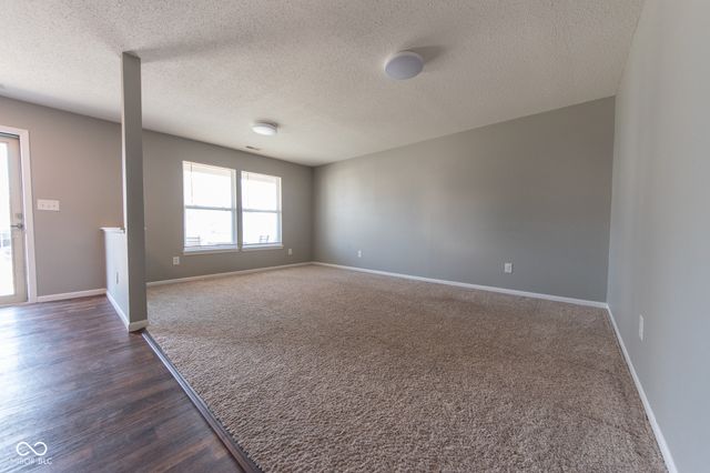 3244 Rolling Hill Drive, Columbus, IN 47201