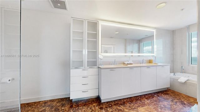 505 N Fort Lauderdale Beach Boulevard 1017, Fort Lauderdale, FL 33304