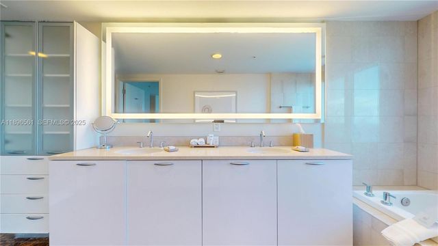 505 N Fort Lauderdale Beach Boulevard 1017, Fort Lauderdale, FL 33304