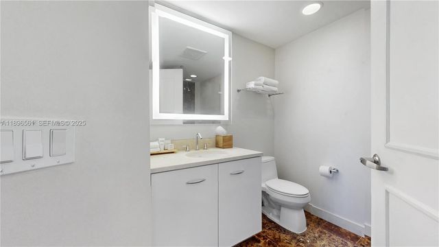 505 N Fort Lauderdale Beach Boulevard 1017, Fort Lauderdale, FL 33304