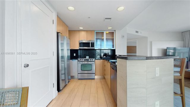 505 N Fort Lauderdale Beach Boulevard 1017, Fort Lauderdale, FL 33304