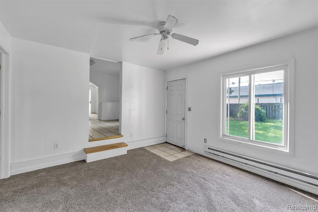 5720 Huron Street, Dearborn Heights, MI 48125